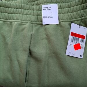 Nike Women's Sweatpant. New, Never Worn.